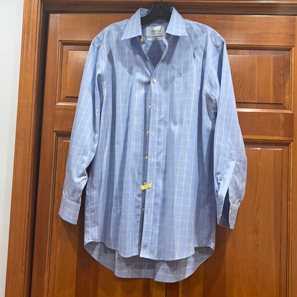 Elegant non-iron Charles blue Tyrwhitt shirt